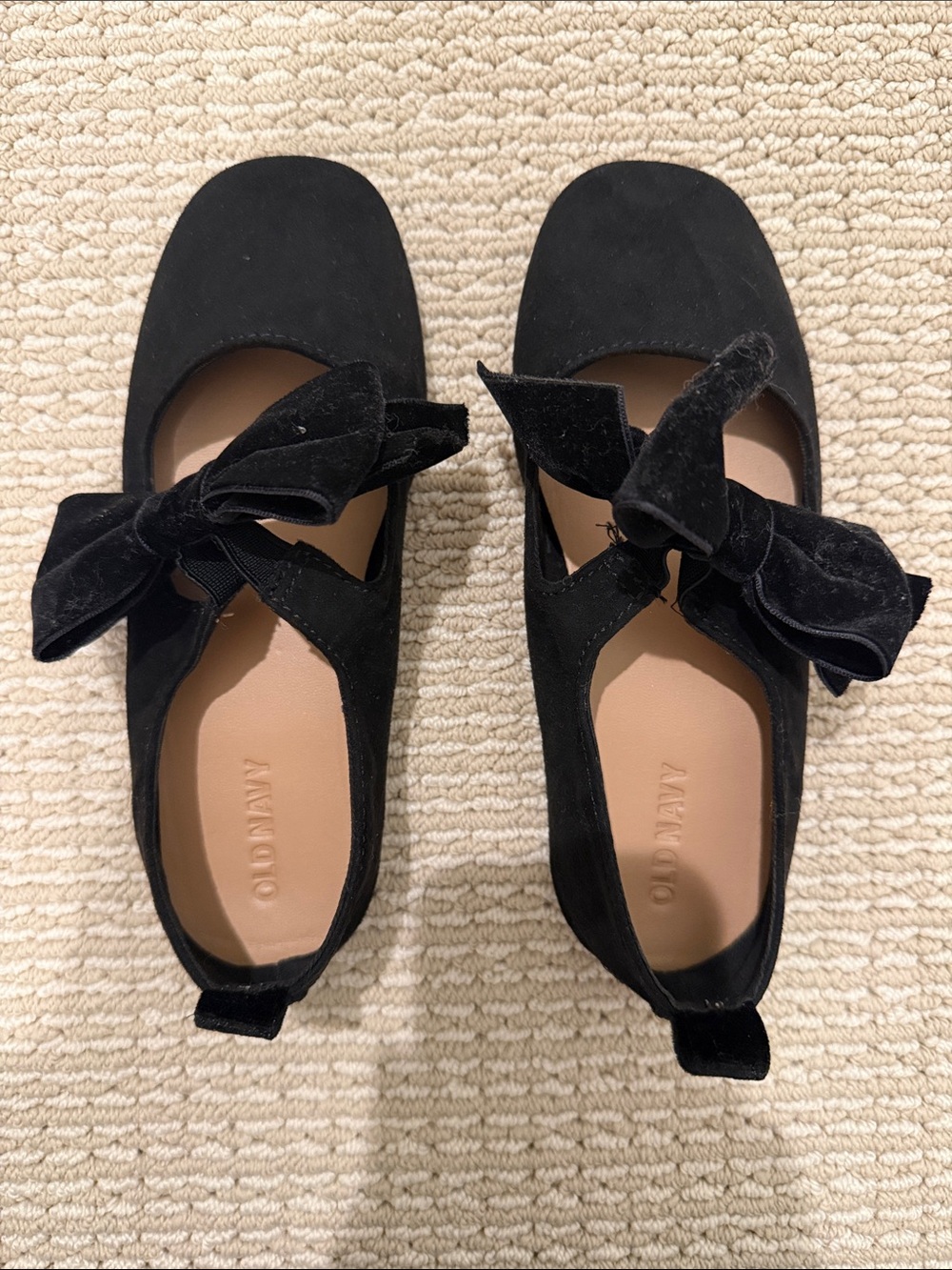 Old Navy Black Velvet Bow Girls' Mary Jane Flats